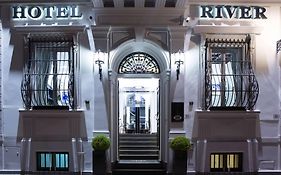 Lhp Hotel River & Spa