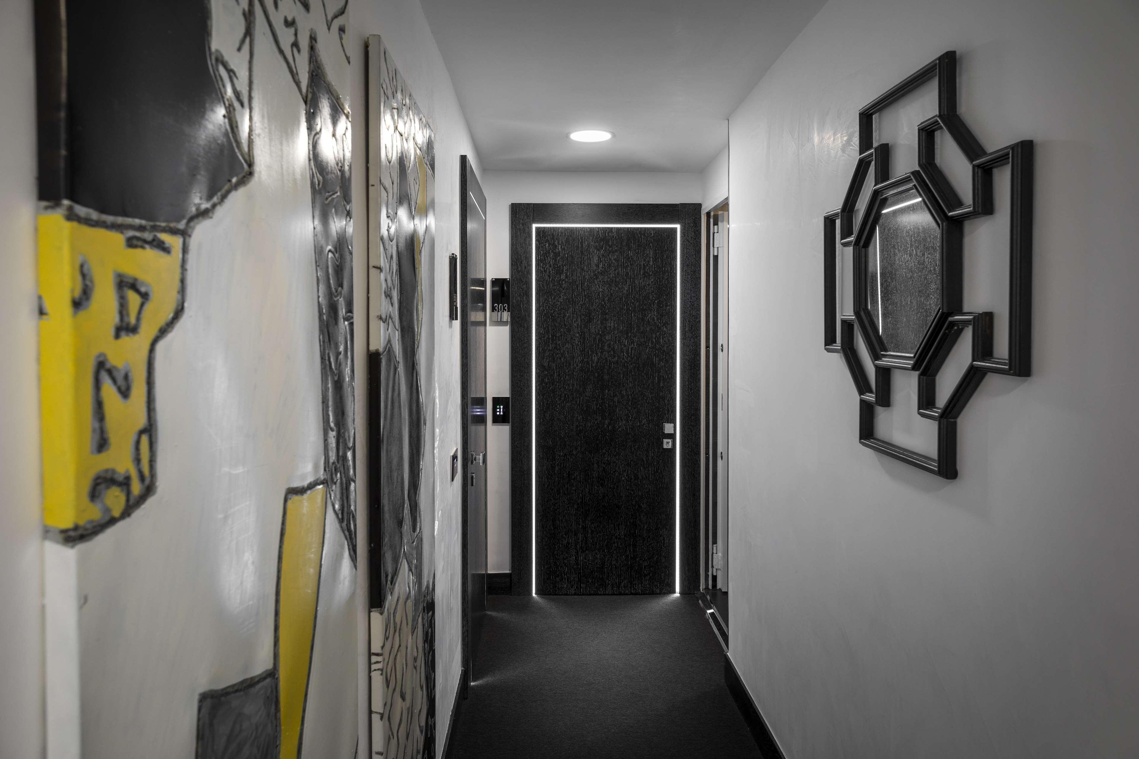 Lhp Hotel River & Spa Firenze Esterno foto A typical corridor