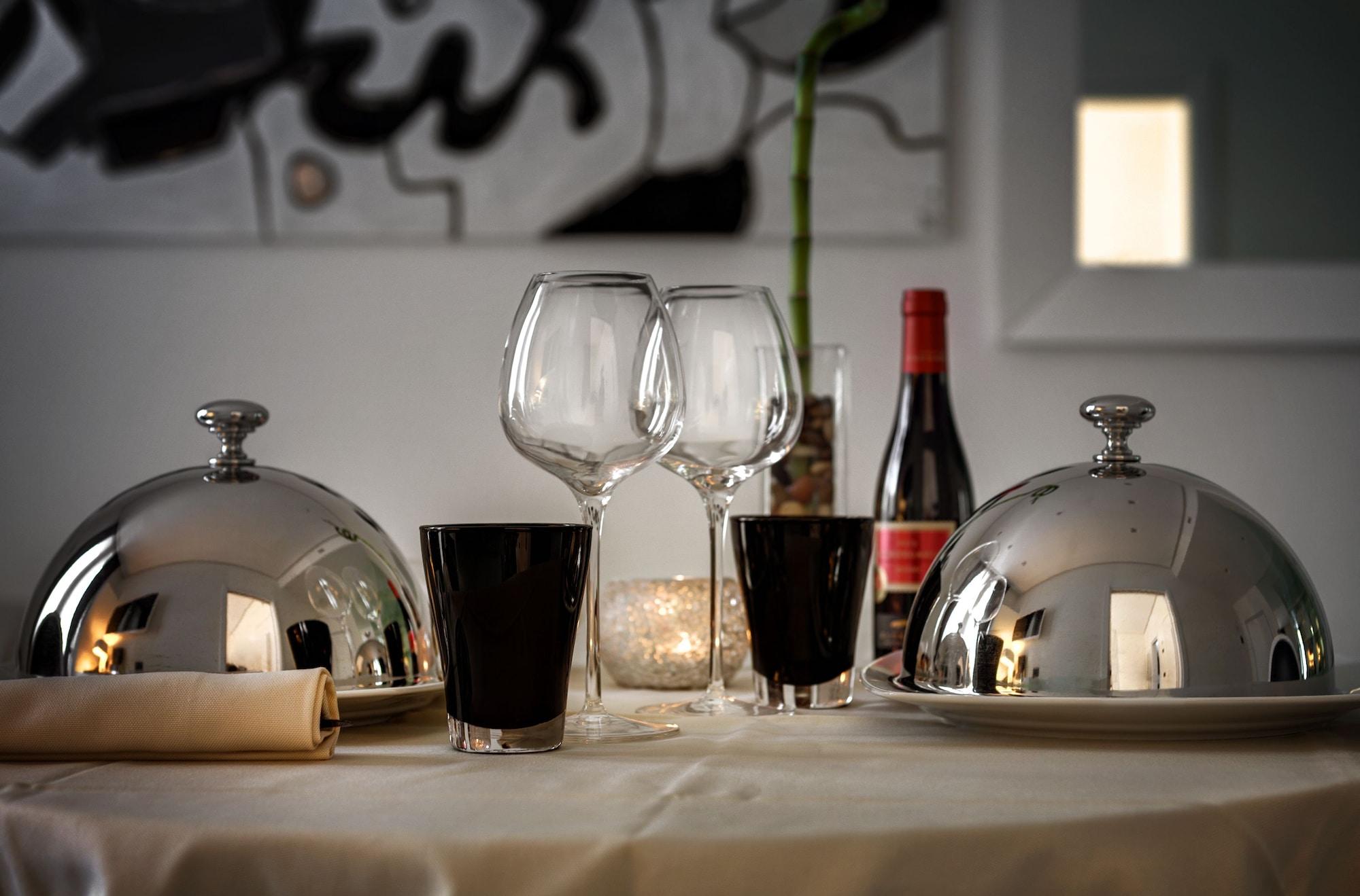 Lhp Hotel River & Spa Firenze Esterno foto A wine tasting