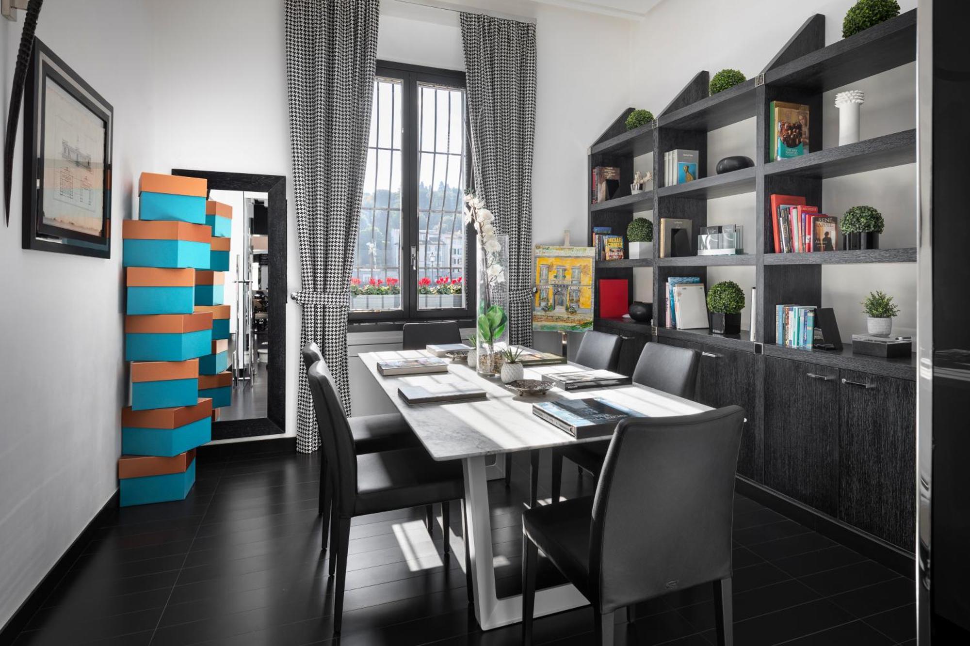 Lhp Hotel River & Spa Firenze Esterno foto The interior of the office of the company