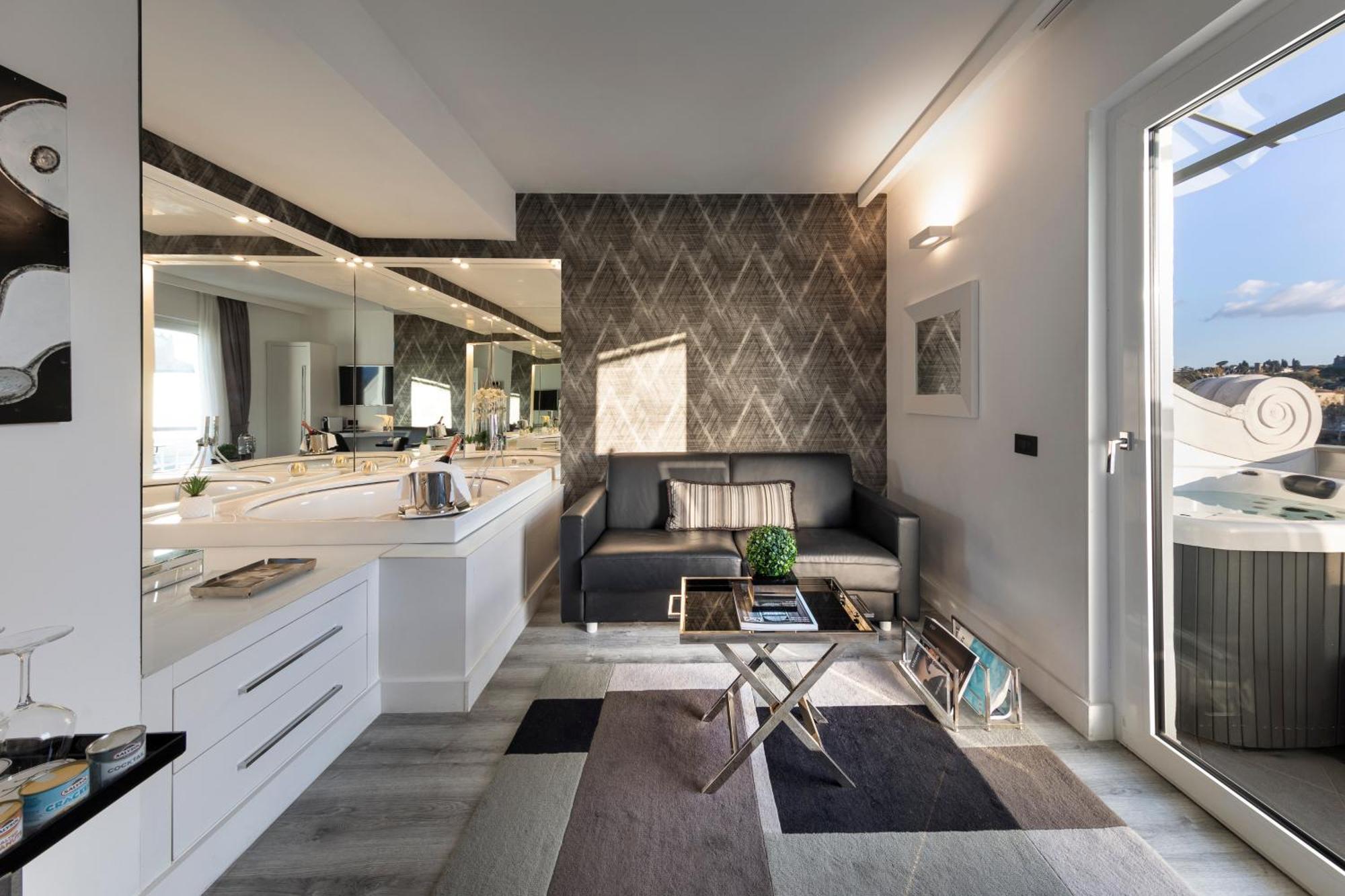 Lhp Hotel River & Spa Firenze Esterno foto A modern apartment